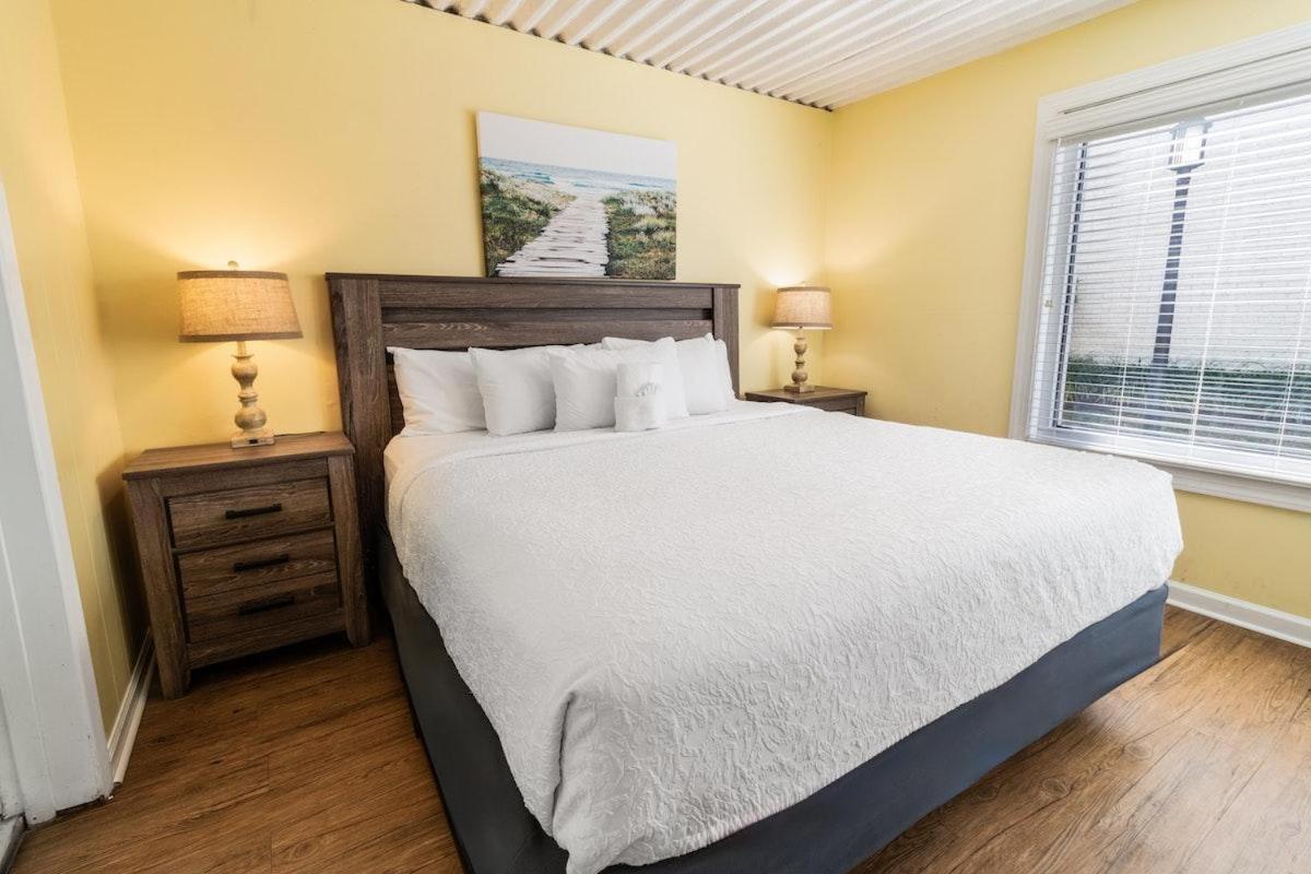 Two Bedroom Villa Sleeps 6 Has 2 Queen And 1 King Pawleys Island Exterior photo